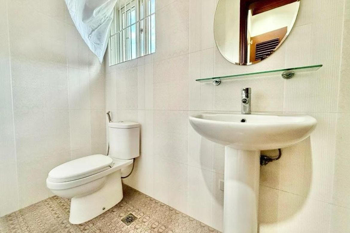 4 Bedroom House for Sale in Horseshoe, Quezon City, Metro Manila near LRT-2 Betty Go-Belmonte – photo 8