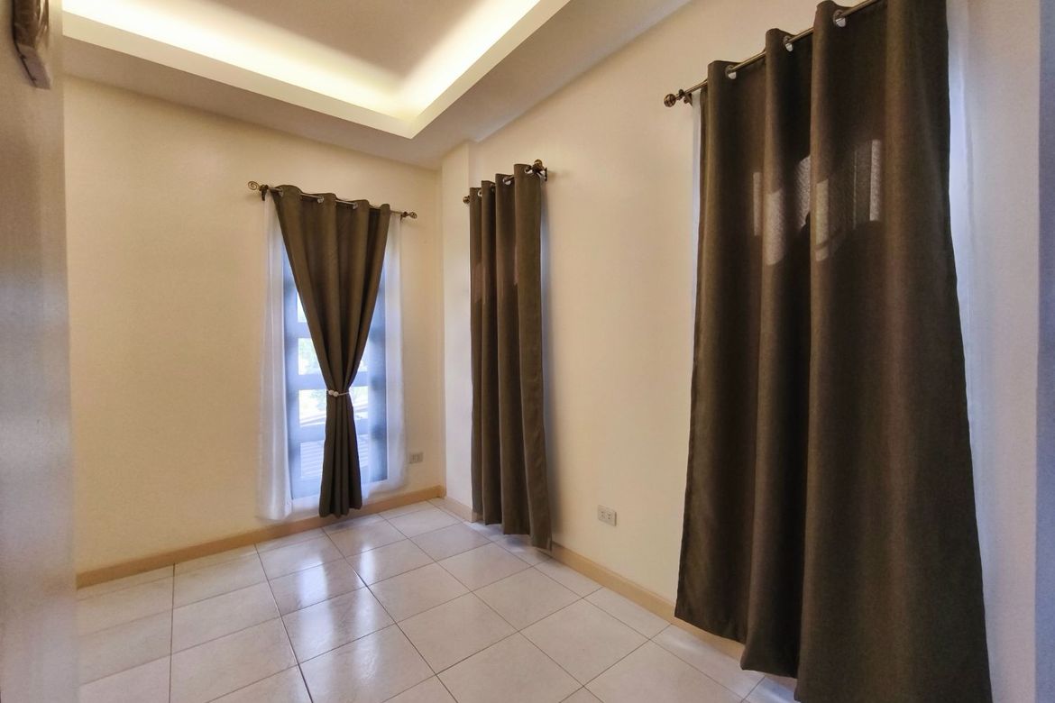 4 Bedroom House for Sale in Inchican, Silang, Cavite – photo 8
