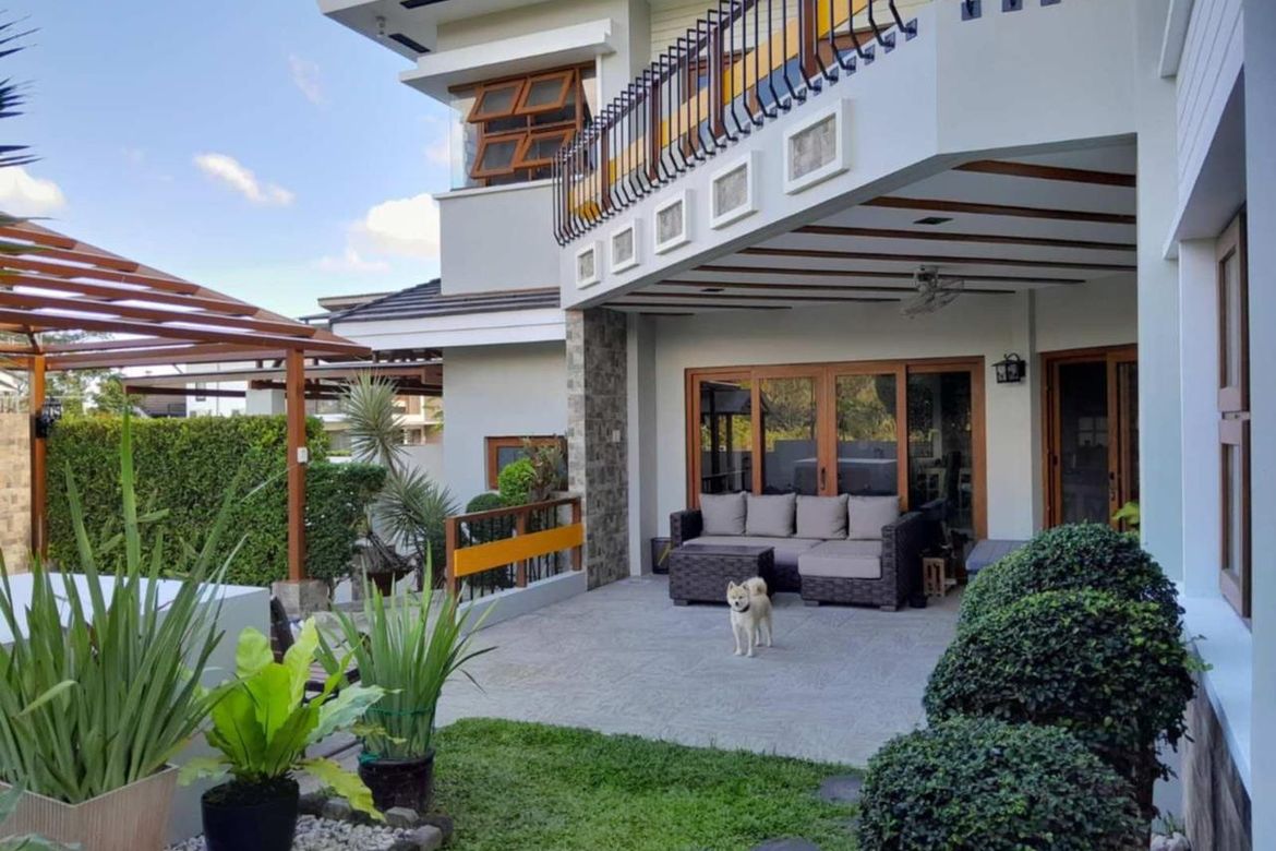 4 Bedroom House for Sale in Inchican, Silang, Cavite