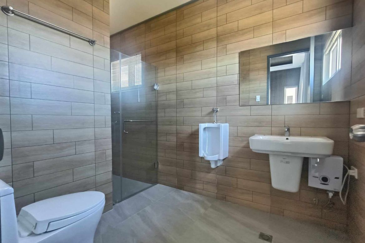 4 Bedroom House for Sale in Inchican, Silang, Cavite – photo 8