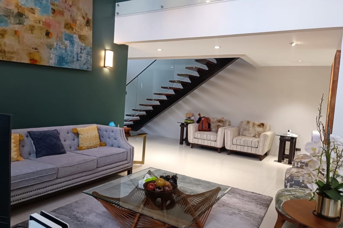 4 Bedroom House for Sale in Inchican, Silang, Cavite