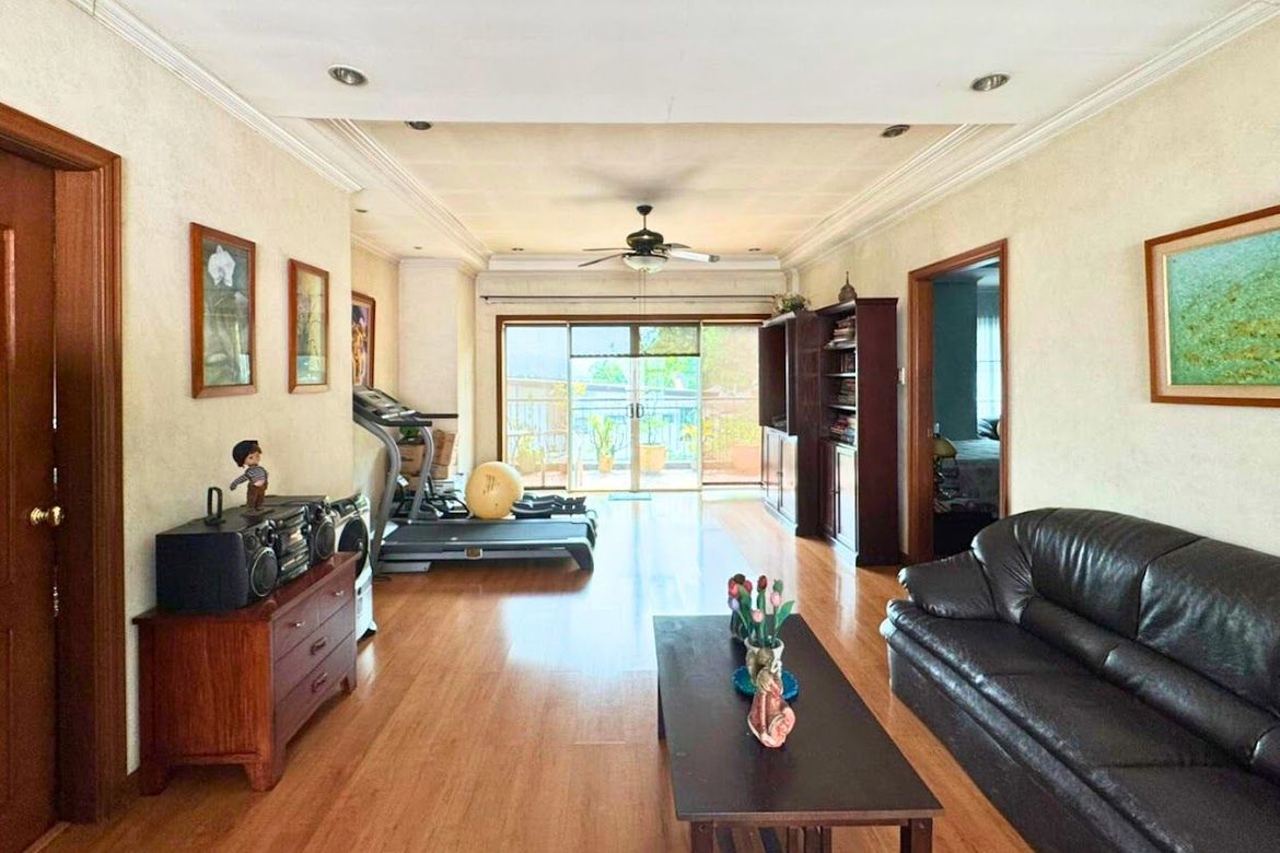 4 Bedroom House for Sale in Industrial Valley, Marikina, Metro Manila near LRT-2 Santolan – photo 2