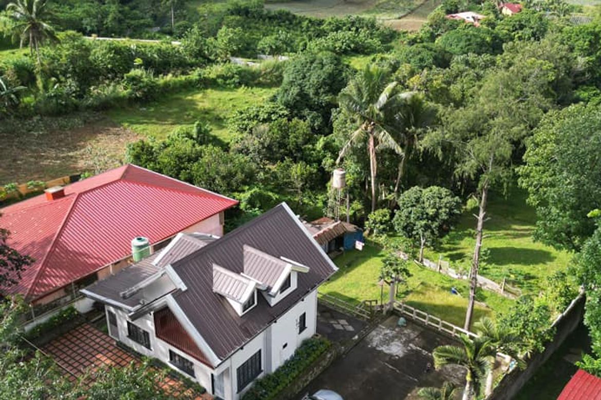 4 Bedroom House for Sale in Iruhin West, Tagaytay, Cavite