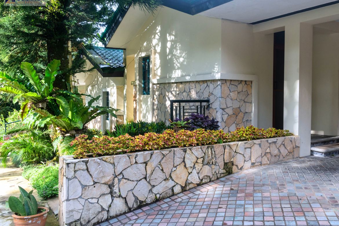 4 Bedroom House for Sale in Iruhin West, Tagaytay, Cavite – photo 2