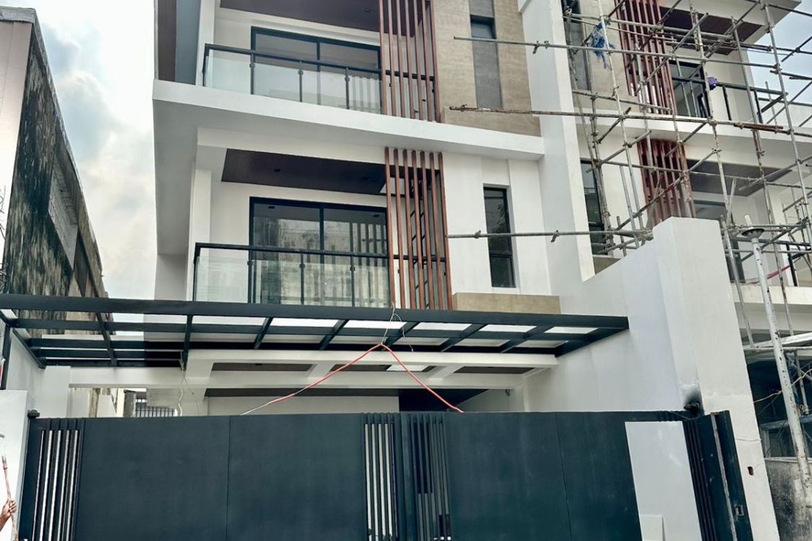 4 Bedroom House for Sale in Kapitolyo, Pasig, Metro Manila – photo 2