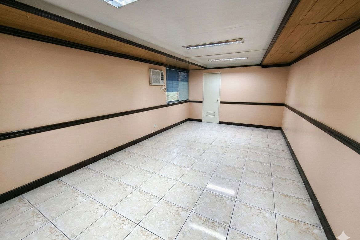 4 Bedroom House for Sale in Kapitolyo, Pasig, Metro Manila – photo 4