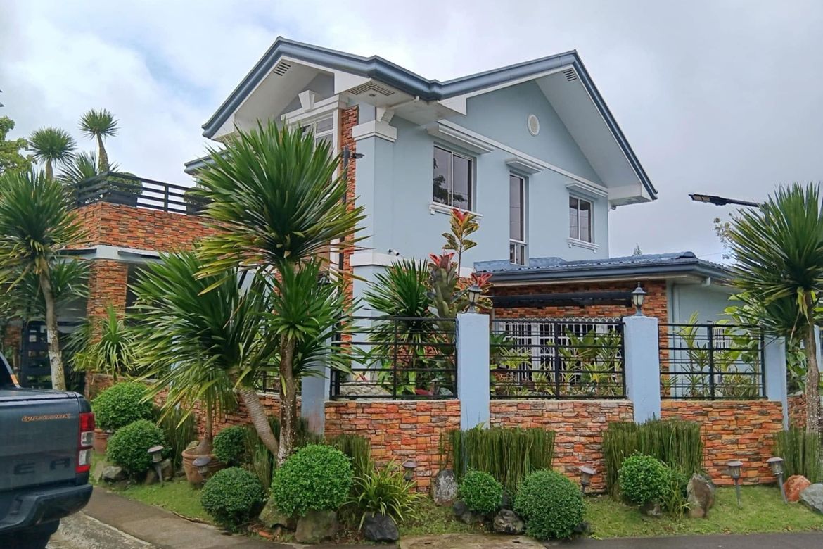 4 Bedroom House for Sale in Kaybagal North, Tagaytay, Cavite