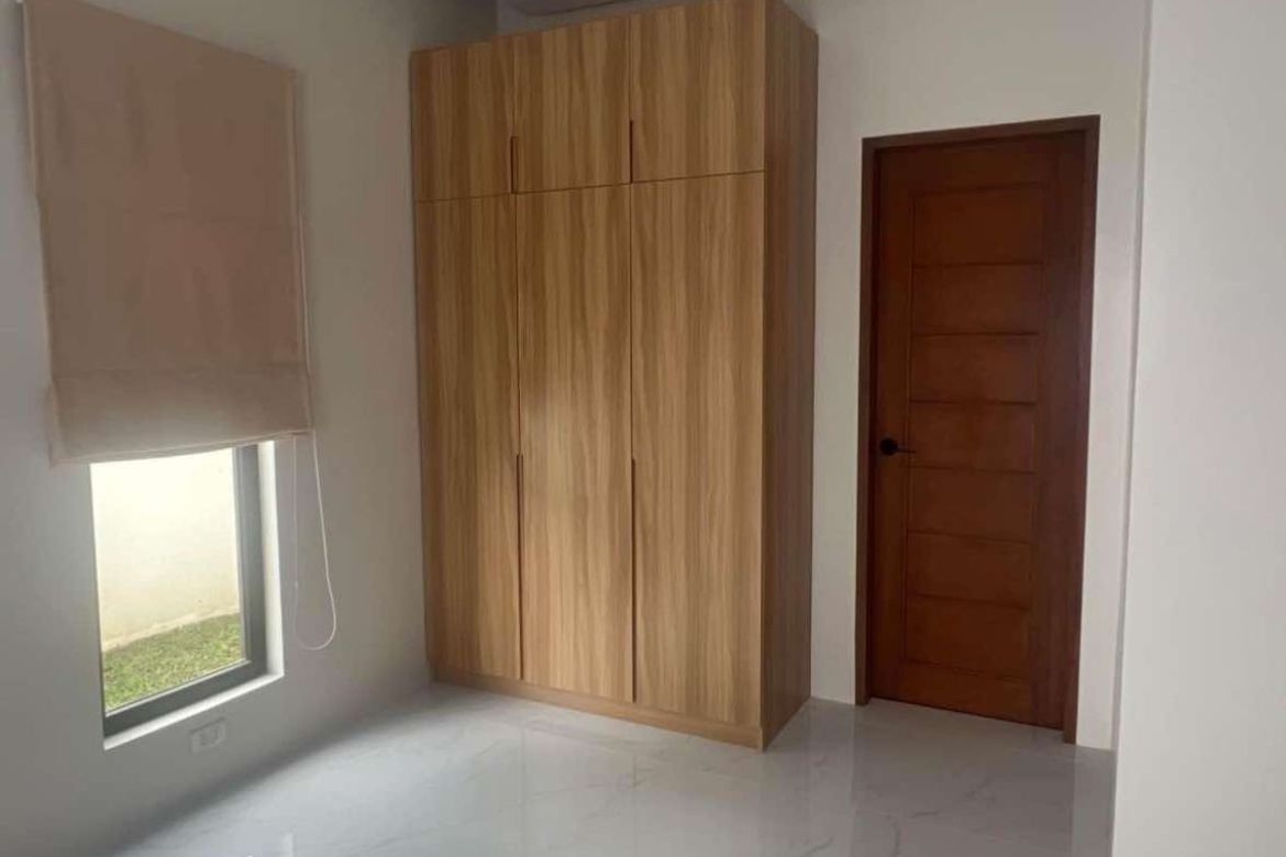 4 Bedroom House for Sale in La Residencia, Balite, Calumpit, Bulacan – photo 5