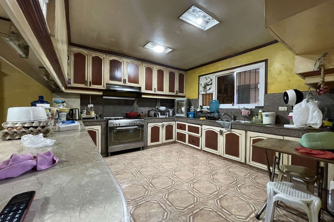 4 Bedroom House for Sale in Laging Handa, Quezon City, Metro Manila near MRT-3 Kamuning – photo 8