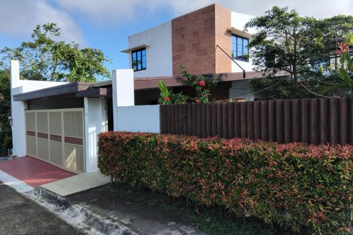 4 Bedroom House for Sale in Lalaan I, Silang, Cavite