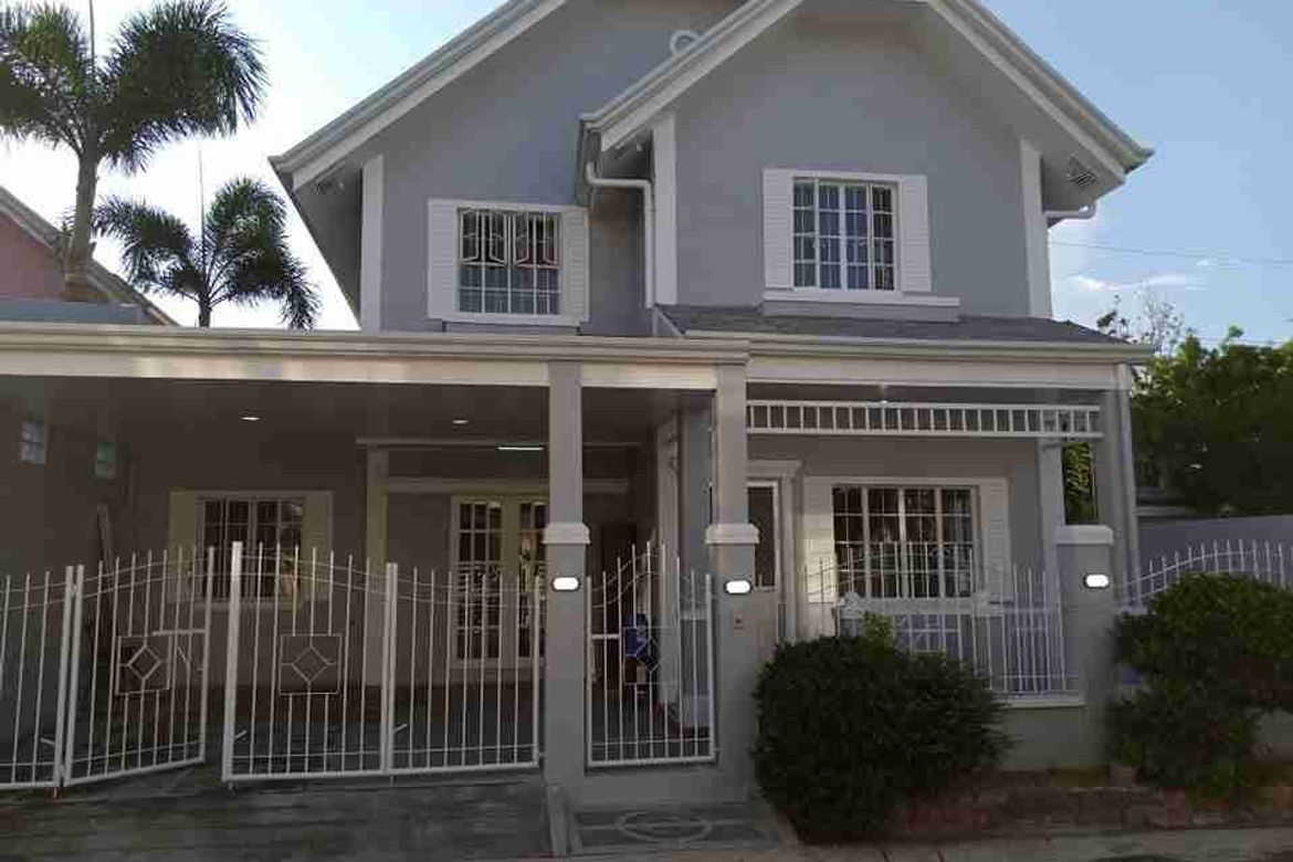 4 Bedroom House for Sale in Loma, Biñan, Laguna