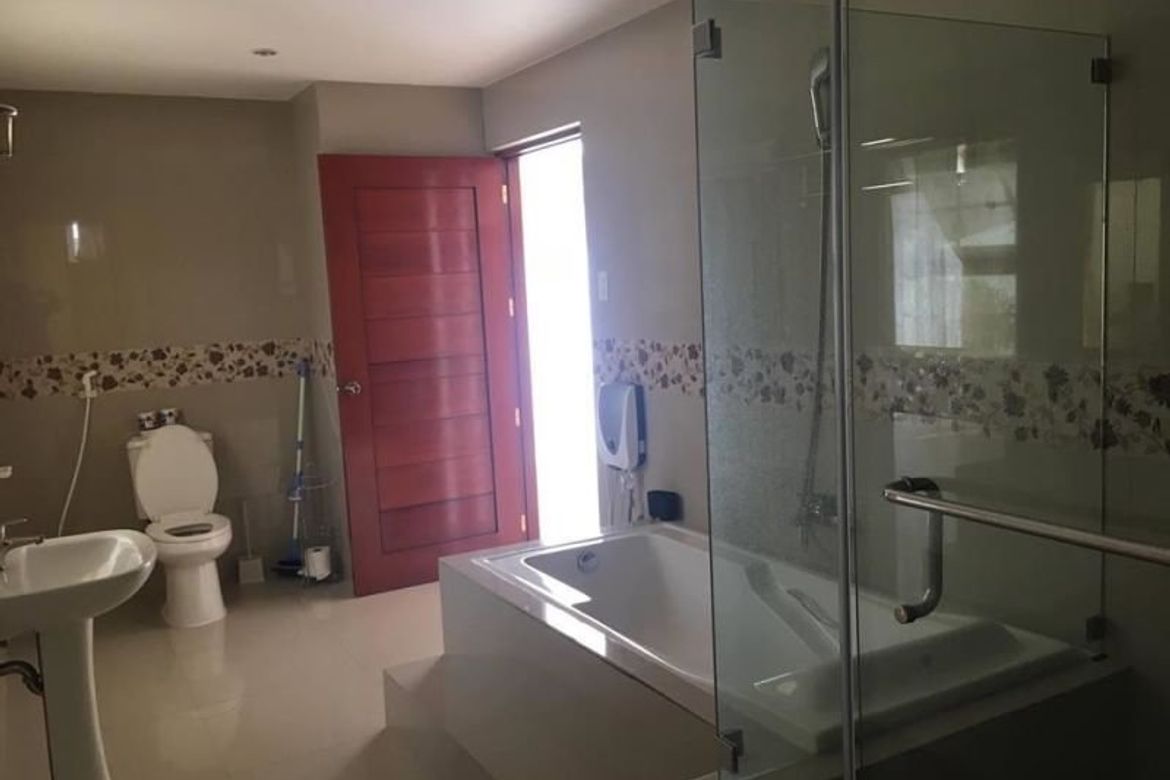 4 Bedroom House for Sale in Lourdes North West, Angeles, Pampanga – photo 4