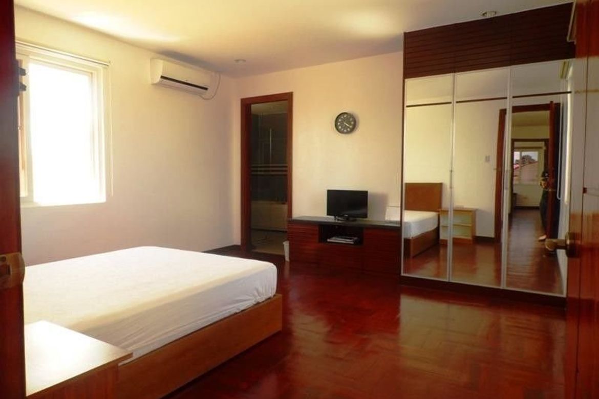 4 Bedroom House for Sale in Lourdes North West, Angeles, Pampanga – photo 2