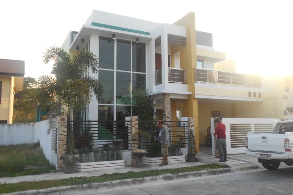 4 Bedroom House for Sale in Lourdes North West, Angeles, Pampanga