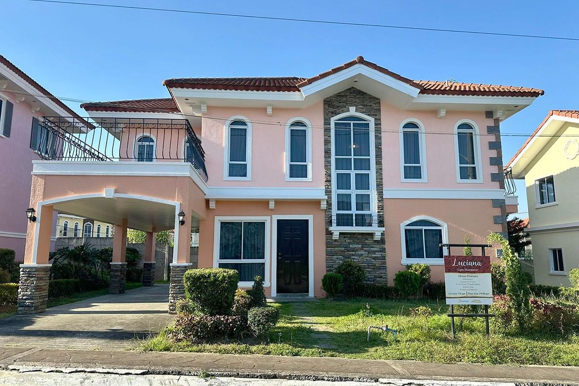 4 Bedroom House for Sale in Lumil, Silang, Cavite