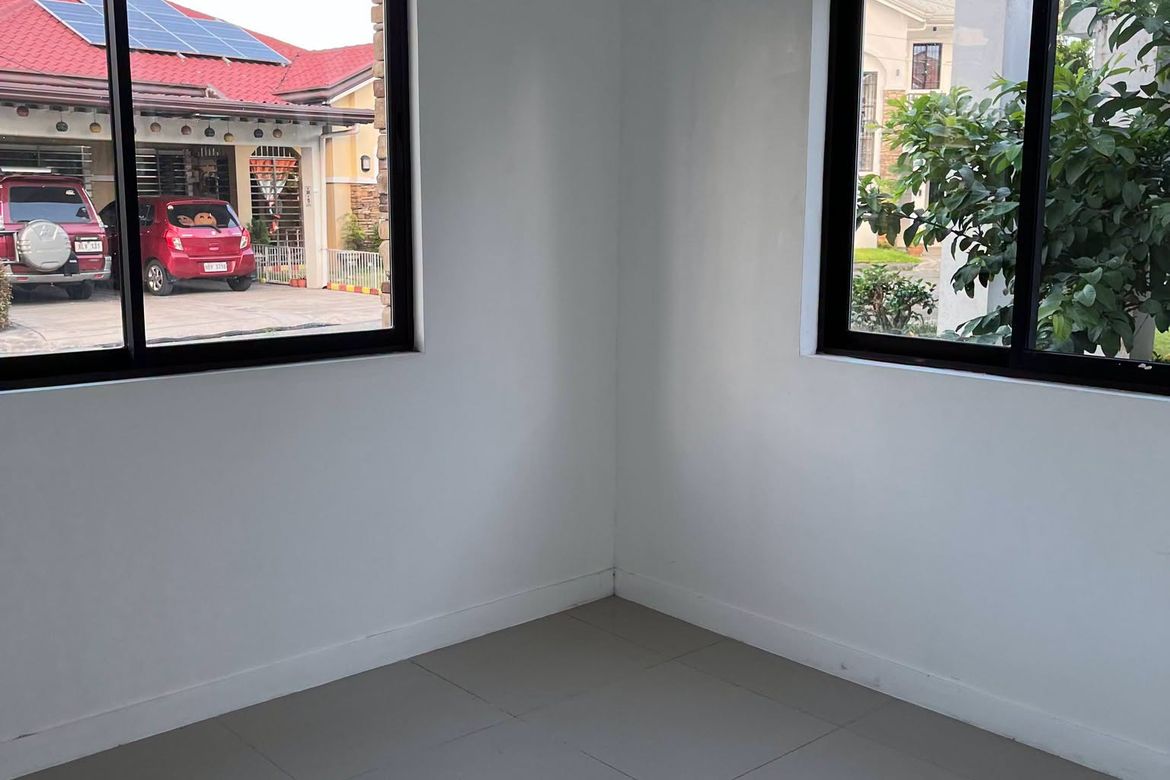 4 Bedroom House for Sale in Mabiga, Mabalacat, Pampanga – photo 2
