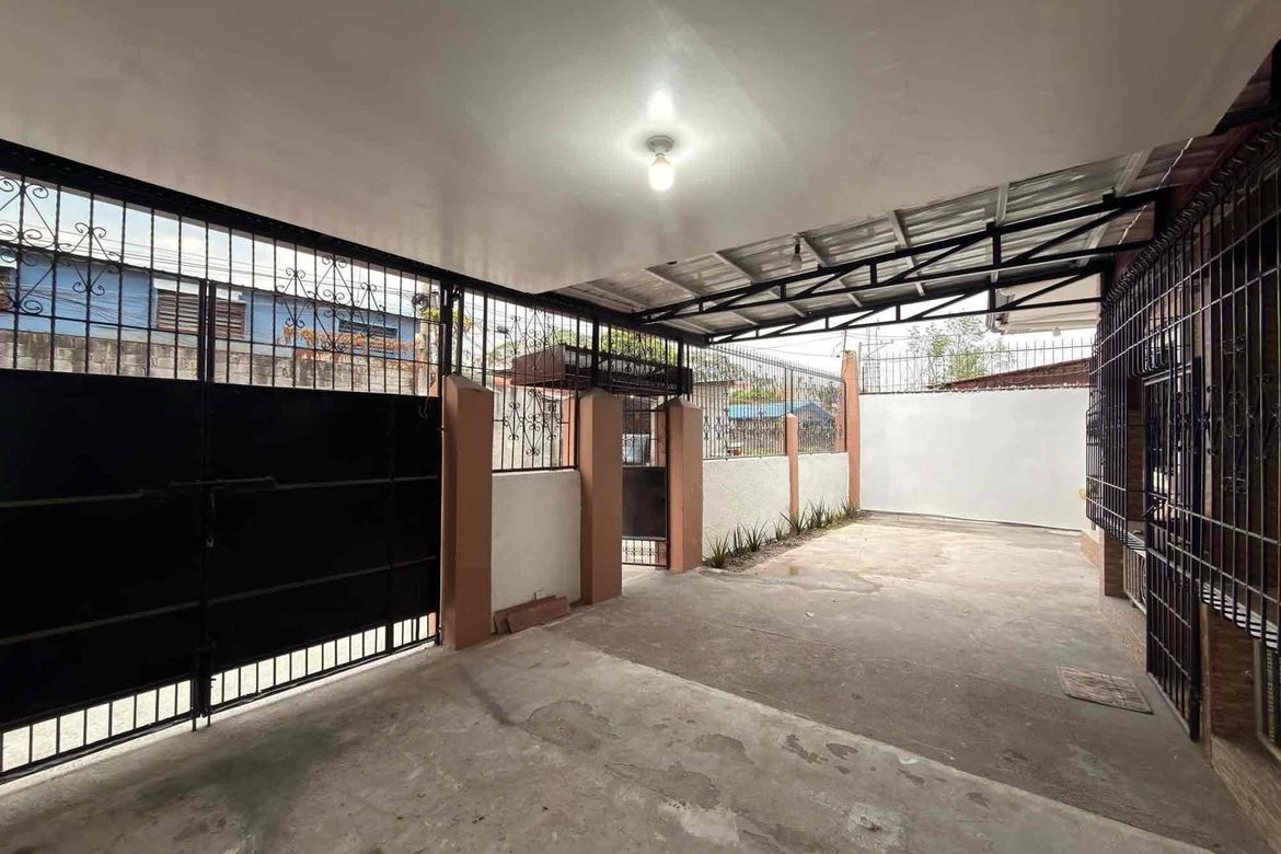 4 Bedroom House for Sale in Mabiga, Mabalacat, Pampanga – photo 2
