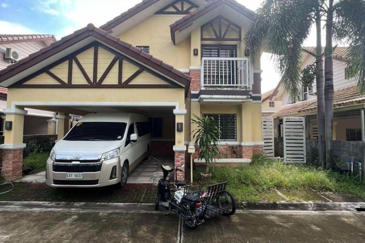 4 Bedroom House for Sale in Mabiga, Mabalacat, Pampanga