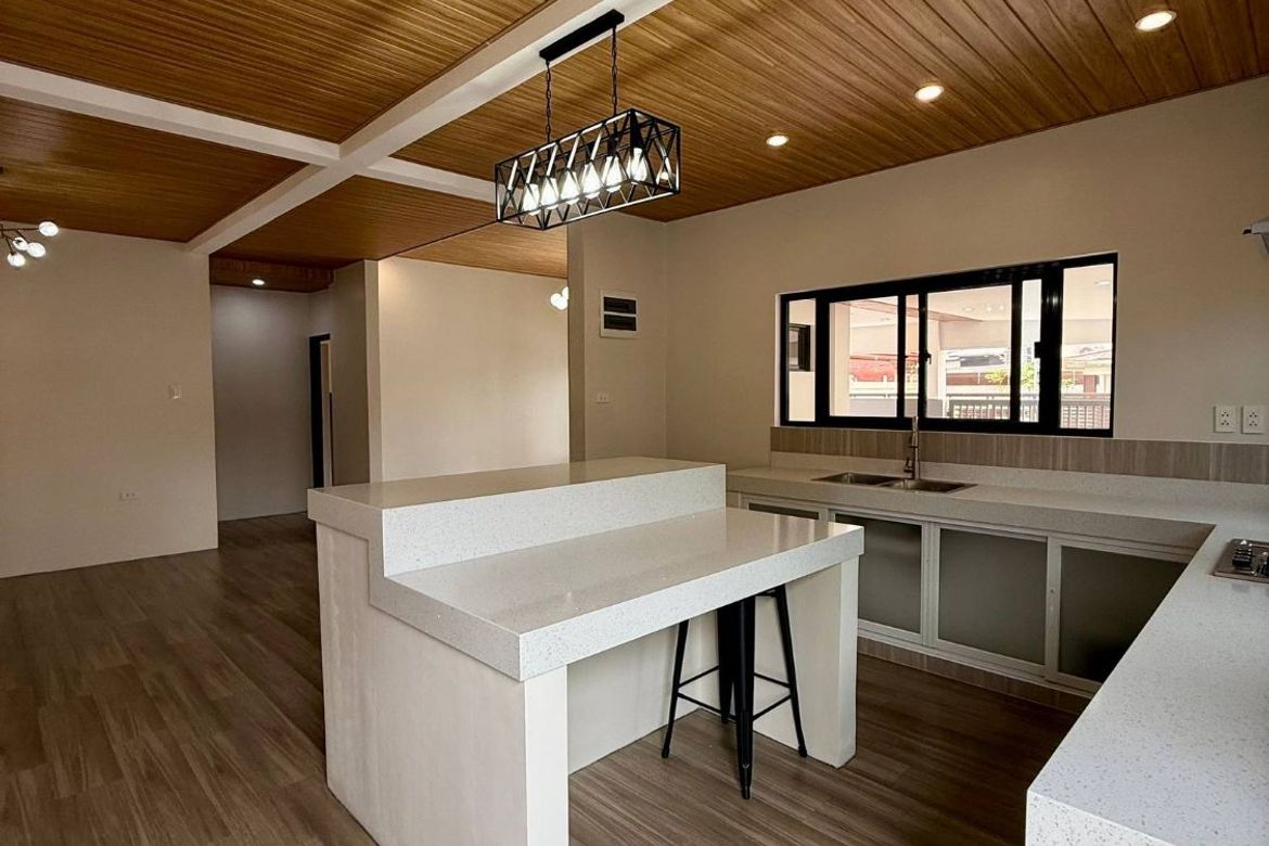 4 Bedroom House for Sale in Mabiga, Mabalacat, Pampanga – photo 4