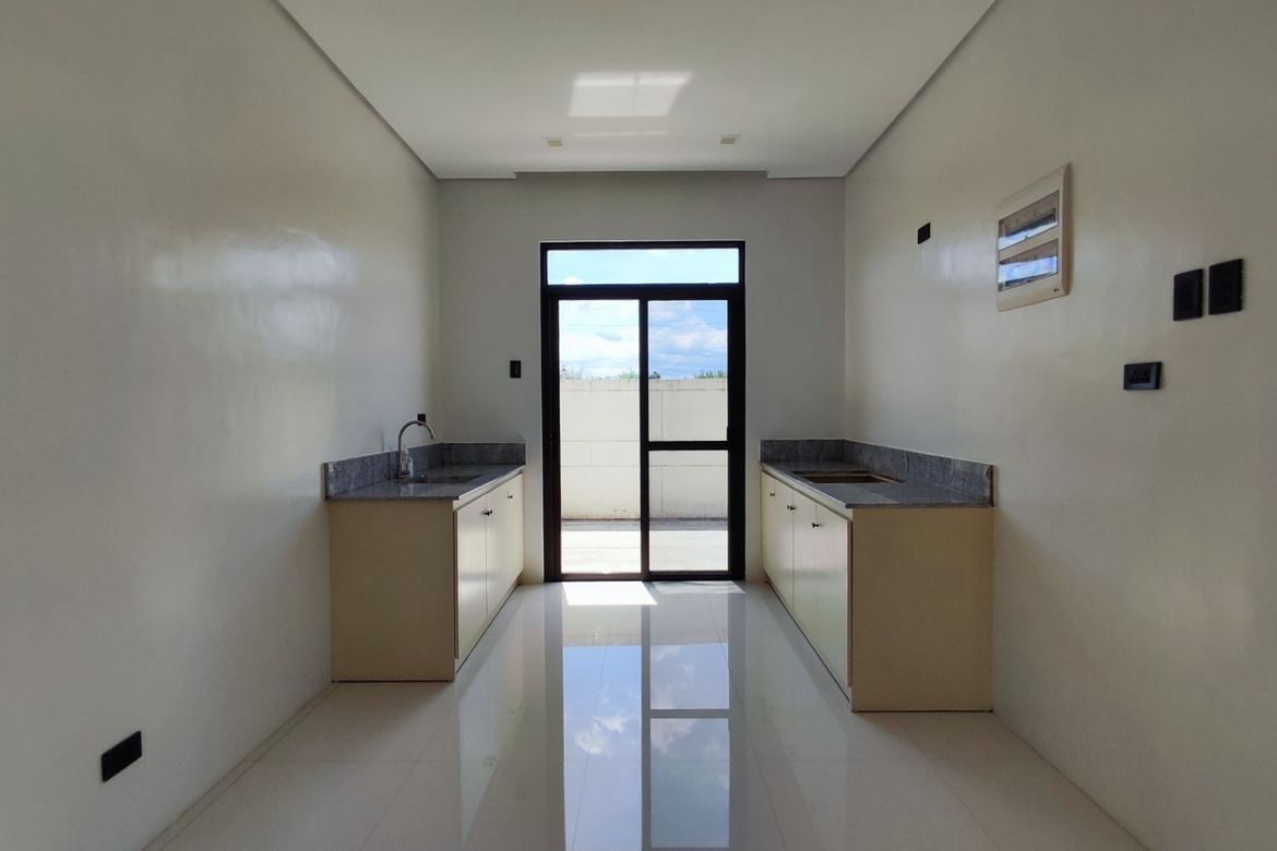 4 Bedroom House for Sale in Mabini, Lipa, Batangas – photo 4