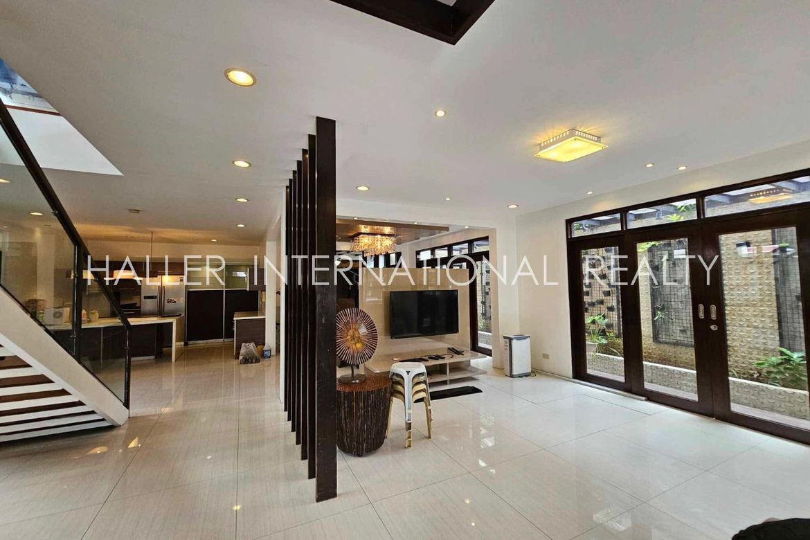 4 Bedroom House for Sale in Mabolo, Cebu City, Cebu