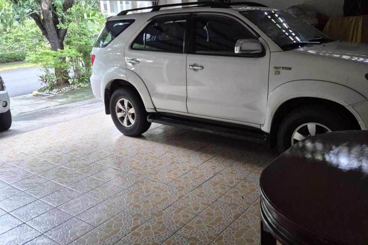 4 Bedroom House for Sale in Magallanes Village, Magallanes, Makati, Metro Manila near MRT-3 Magallanes – photo 4