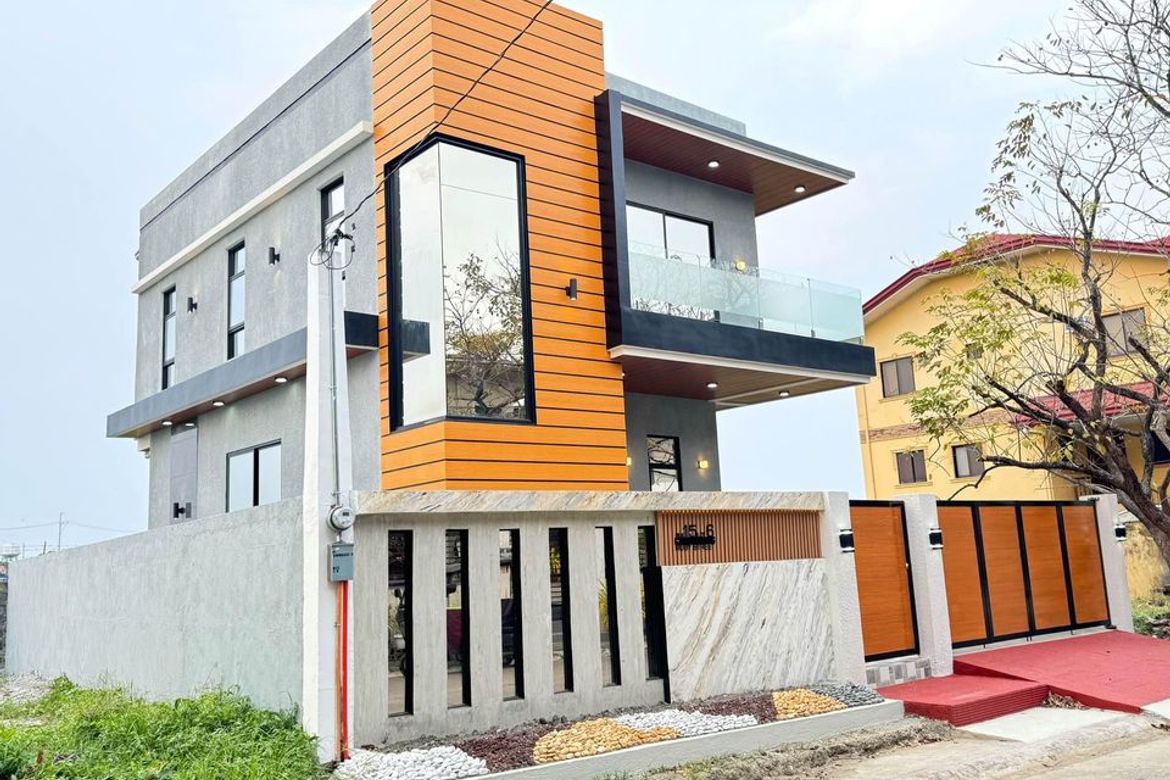 4 Bedroom House for Sale in Magdalo, Kawit, Cavite – photo 2