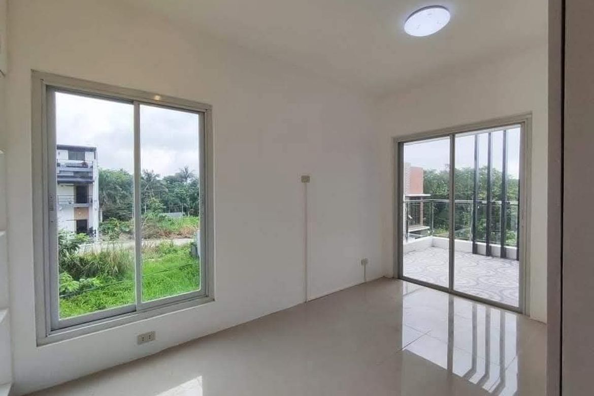 4 Bedroom House for Sale in Maitim 2nd Central, Tagaytay, Cavite – photo 2