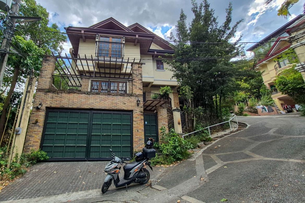 4 Bedroom House for Sale in Malanday, Marikina, Metro Manila
