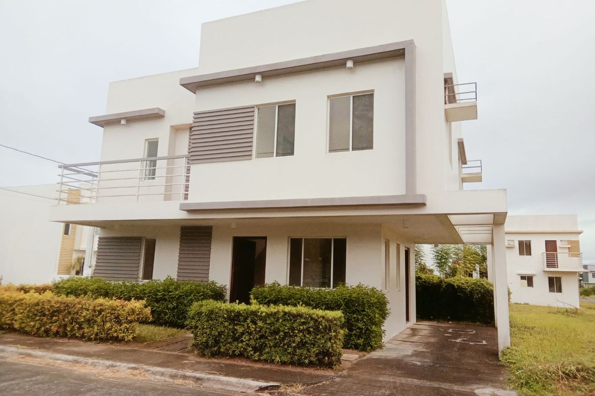 4 Bedroom House for Sale in Malitlit, Santa Rosa, Laguna – photo 3