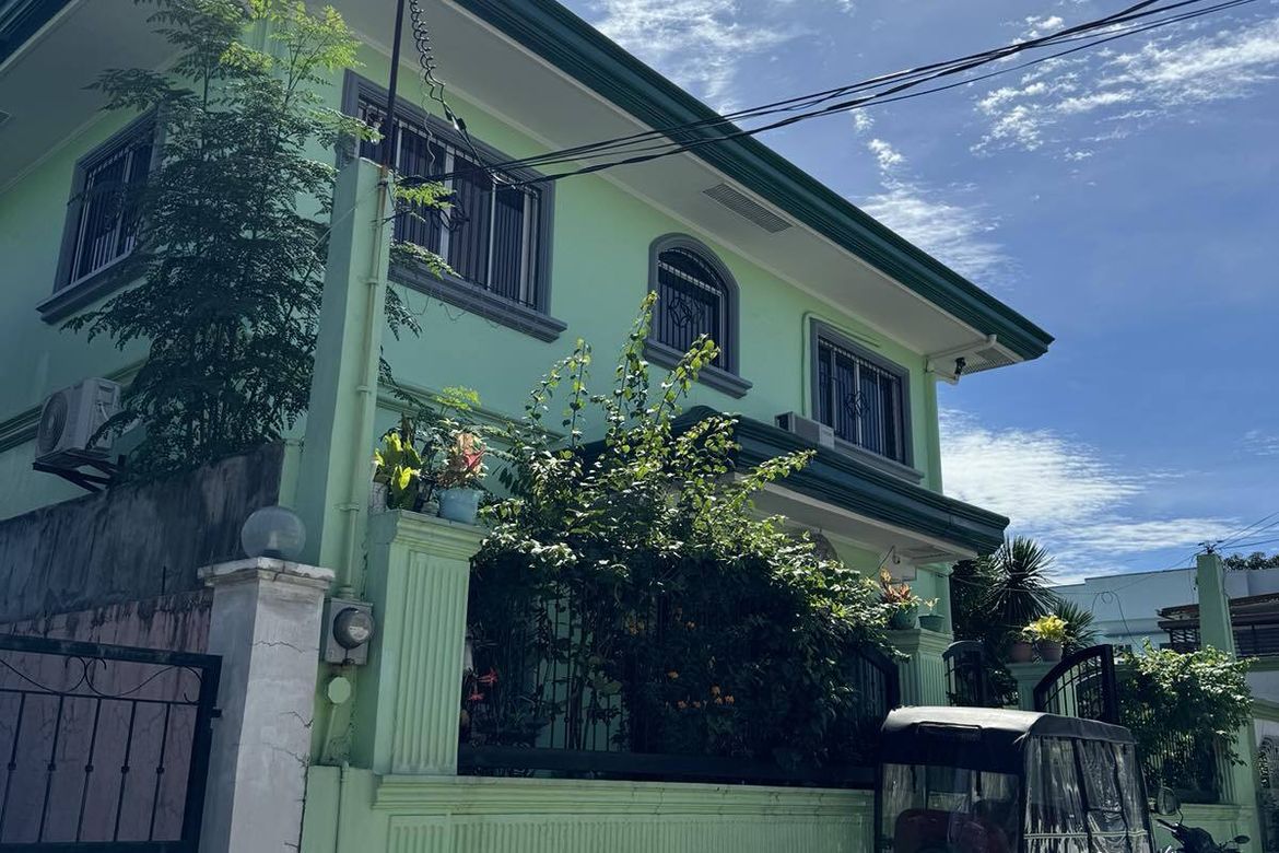 4 Bedroom House for Sale in Manggahan, Pasig, Metro Manila
