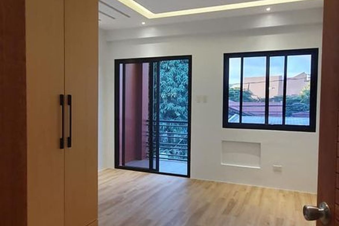 4 Bedroom House for Sale in Manuyo Dos, Las Piñas, Metro Manila – photo 7