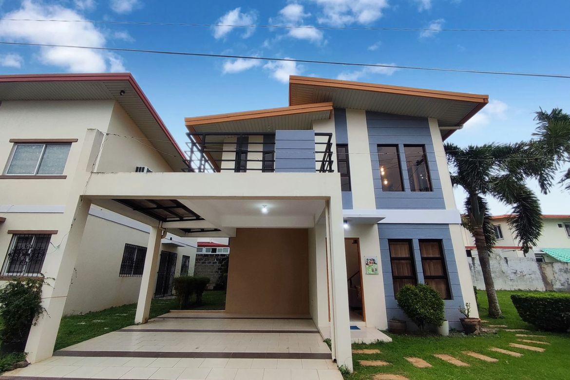 4 Bedroom House for Sale in Marauoy, Lipa, Batangas