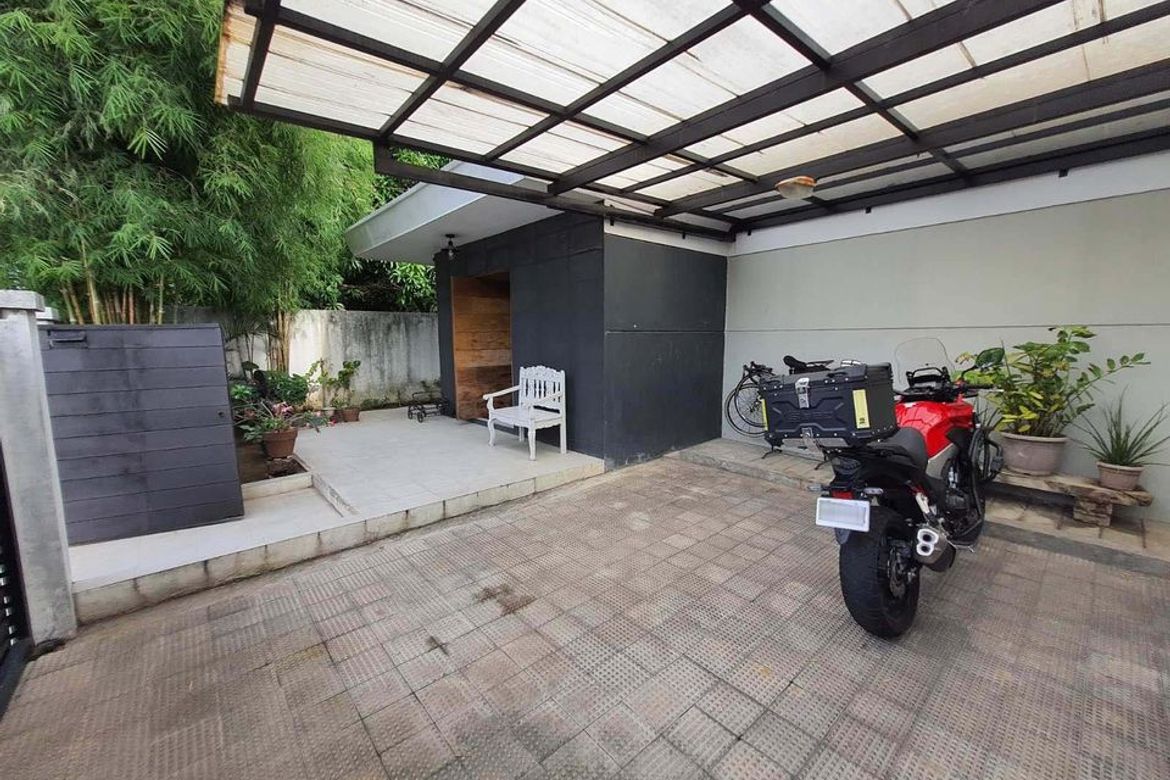 4 Bedroom House for Sale in Marcelo Green Village, Parañaque, Metro Manila