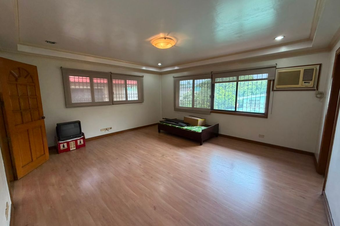 4 Bedroom House for Sale in Mariana, Quezon City, Metro Manila near LRT-2 Gilmore – photo 2