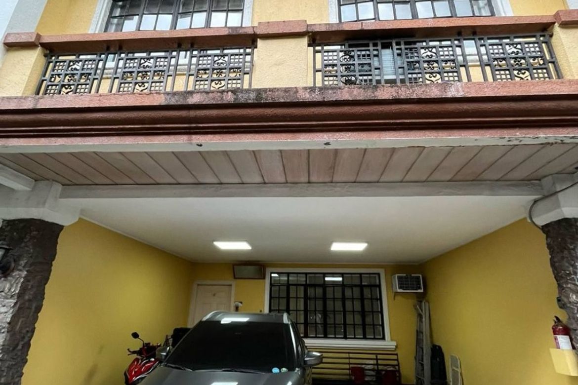 4 Bedroom House for Sale in Mariana, Quezon City, Metro Manila near LRT-2 Gilmore