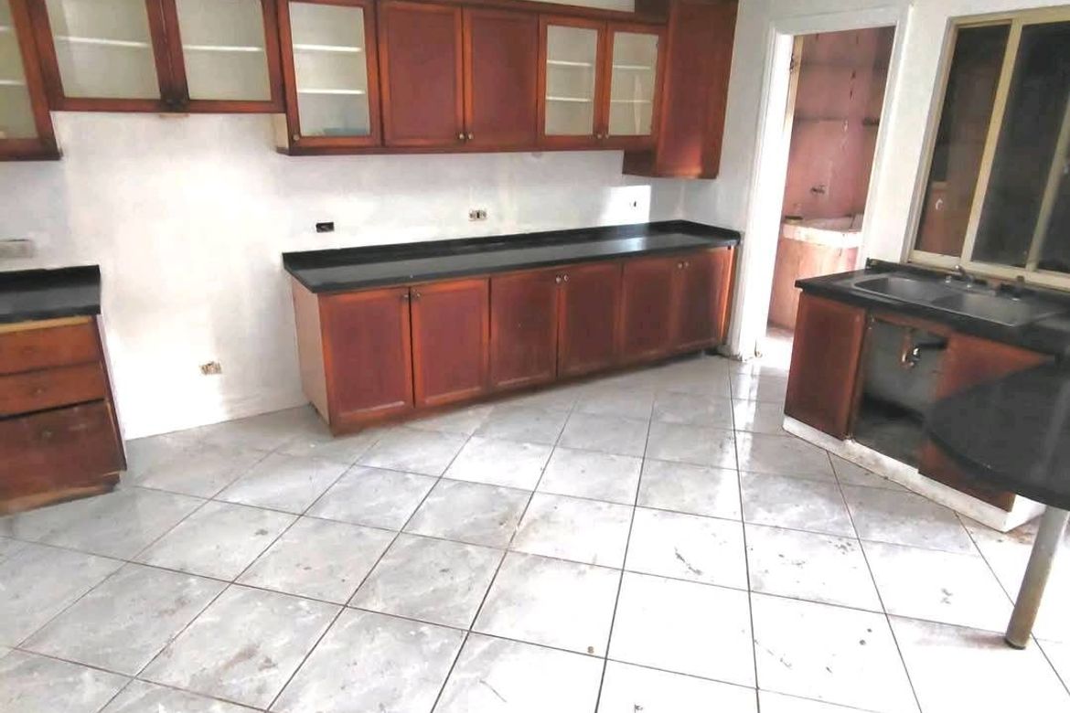 4 Bedroom House for Sale in Matandang Balara, Quezon City, Metro Manila – photo 2