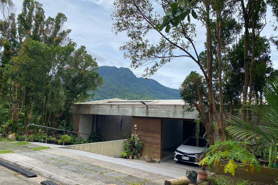 4 Bedroom House for Sale in Maunong, Calamba, Laguna – photo 3