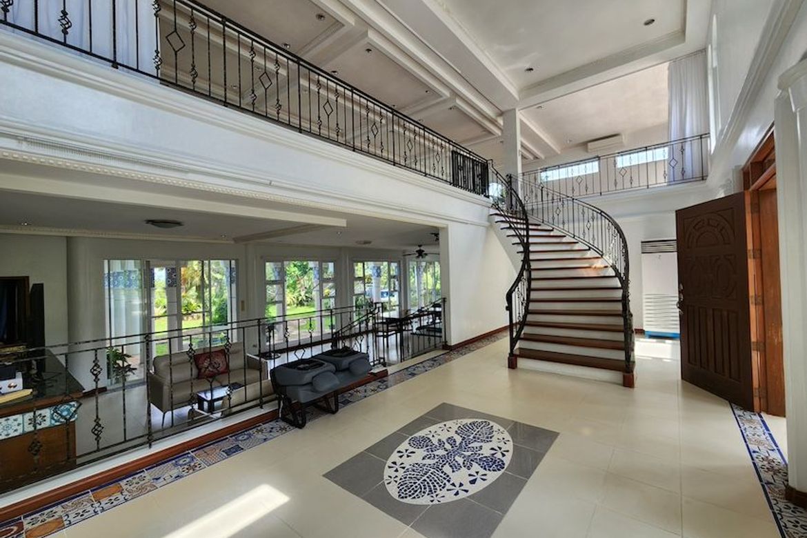 4 Bedroom House for Sale in Maunong, Calamba, Laguna