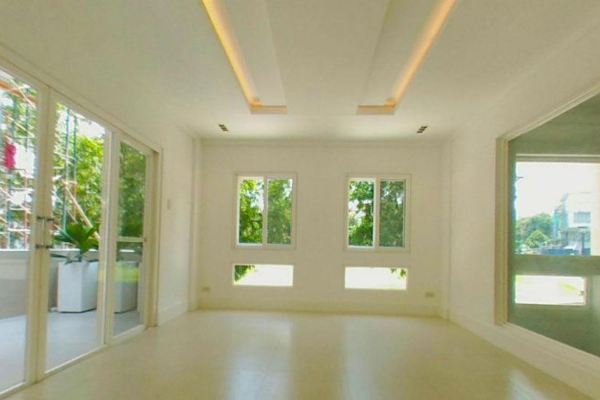 4 Bedroom House for Sale in McKinley Hill Village, McKinley Hill, Taguig, Metro Manila – photo 2