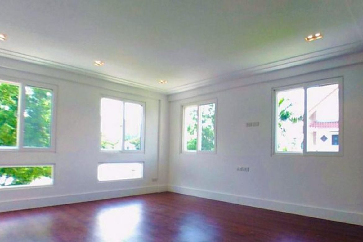 4 Bedroom House for Sale in McKinley Hill Village, McKinley Hill, Taguig, Metro Manila – photo 8