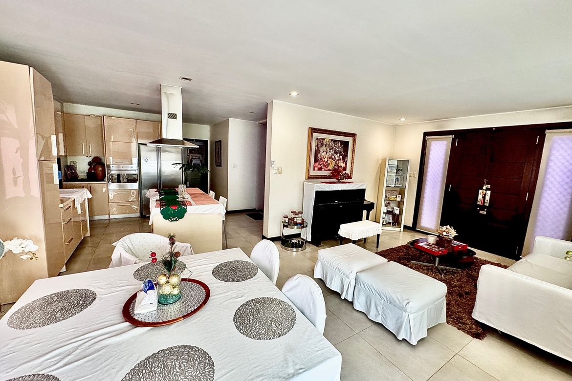 4 Bedroom House for Sale in McKinley Hill Village, McKinley Hill, Taguig, Metro Manila – photo 4