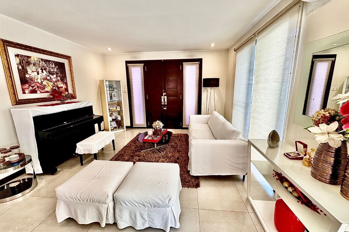 4 Bedroom House for Sale in McKinley Hill Village, McKinley Hill, Taguig, Metro Manila – photo 8