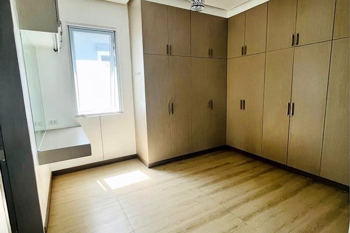 4 Bedroom House for Sale in Merville, Parañaque, Metro Manila – photo 4