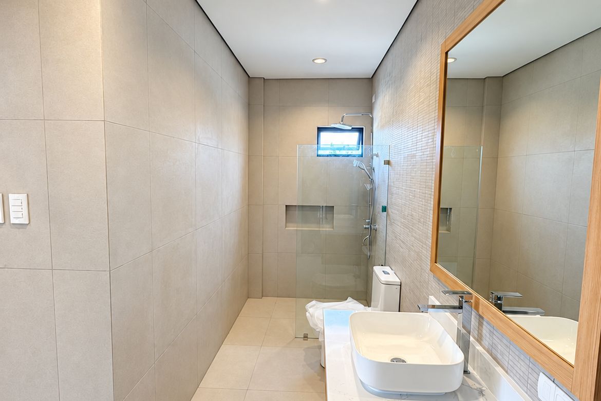 4 Bedroom House for Sale in Merville, Parañaque, Metro Manila – photo 6