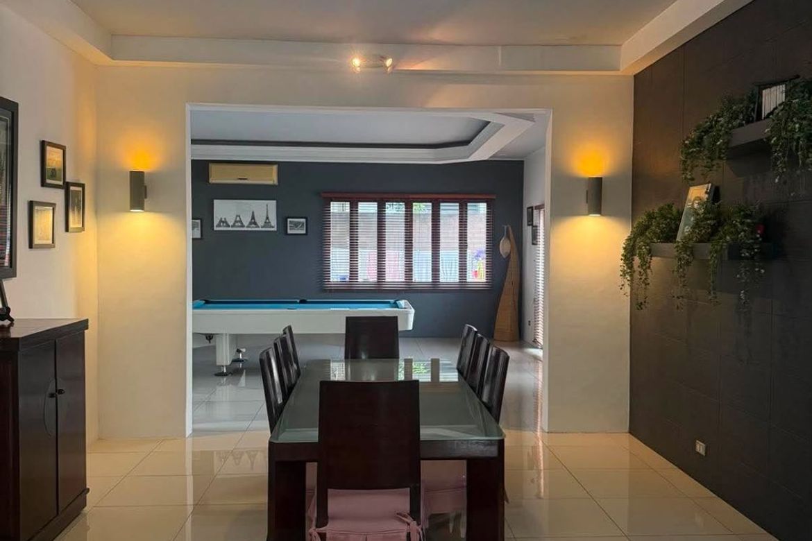 4 Bedroom House for Sale in Merville, Parañaque, Metro Manila – photo 3