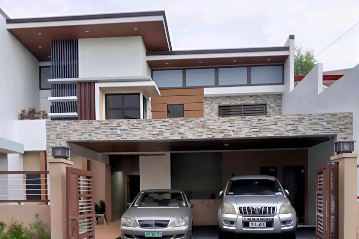 4 Bedroom House for Sale in Merville, Parañaque, Metro Manila