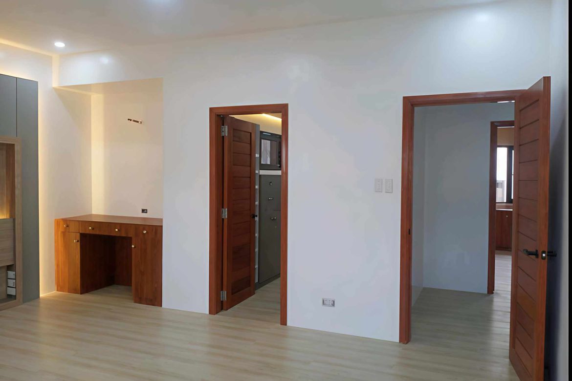 4 Bedroom House for Sale in Merville, Parañaque, Metro Manila – photo 5