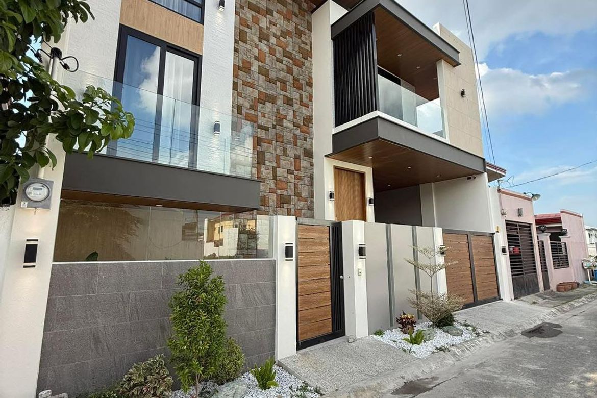 4 Bedroom House for Sale in Mining, Angeles, Pampanga – photo 2