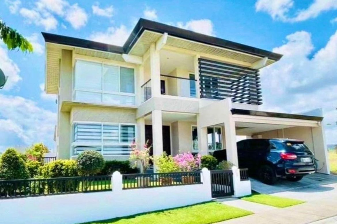 4 Bedroom House for Sale in Mirala NUVALI, Canlubang, Calamba, Laguna